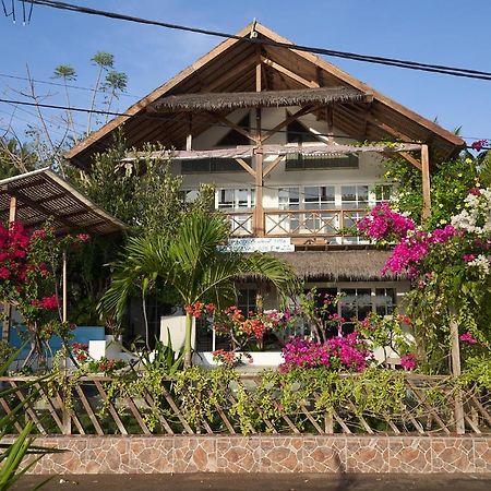 Serenity Luxurious Beachfront Villa & Spa With Private Infinity Pool, 8 Guests Gili Air Zewnętrze zdjęcie