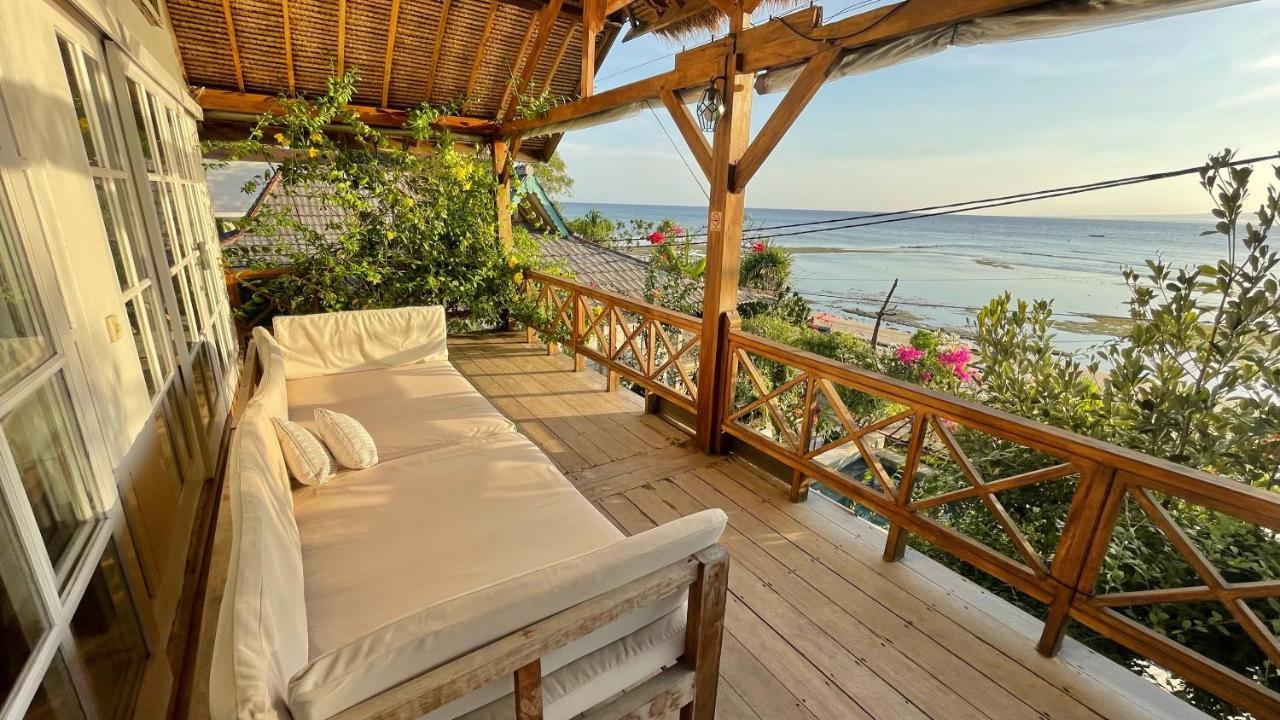 Serenity Luxurious Beachfront Villa & Spa With Private Infinity Pool, 8 Guests Gili Air Zewnętrze zdjęcie
