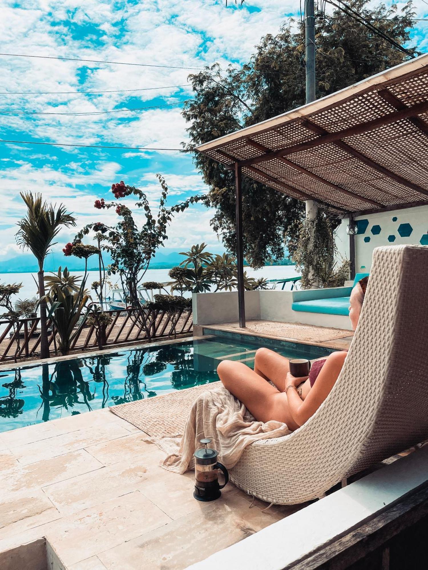 Serenity Luxurious Beachfront Villa & Spa With Private Infinity Pool, 8 Guests Gili Air Zewnętrze zdjęcie
