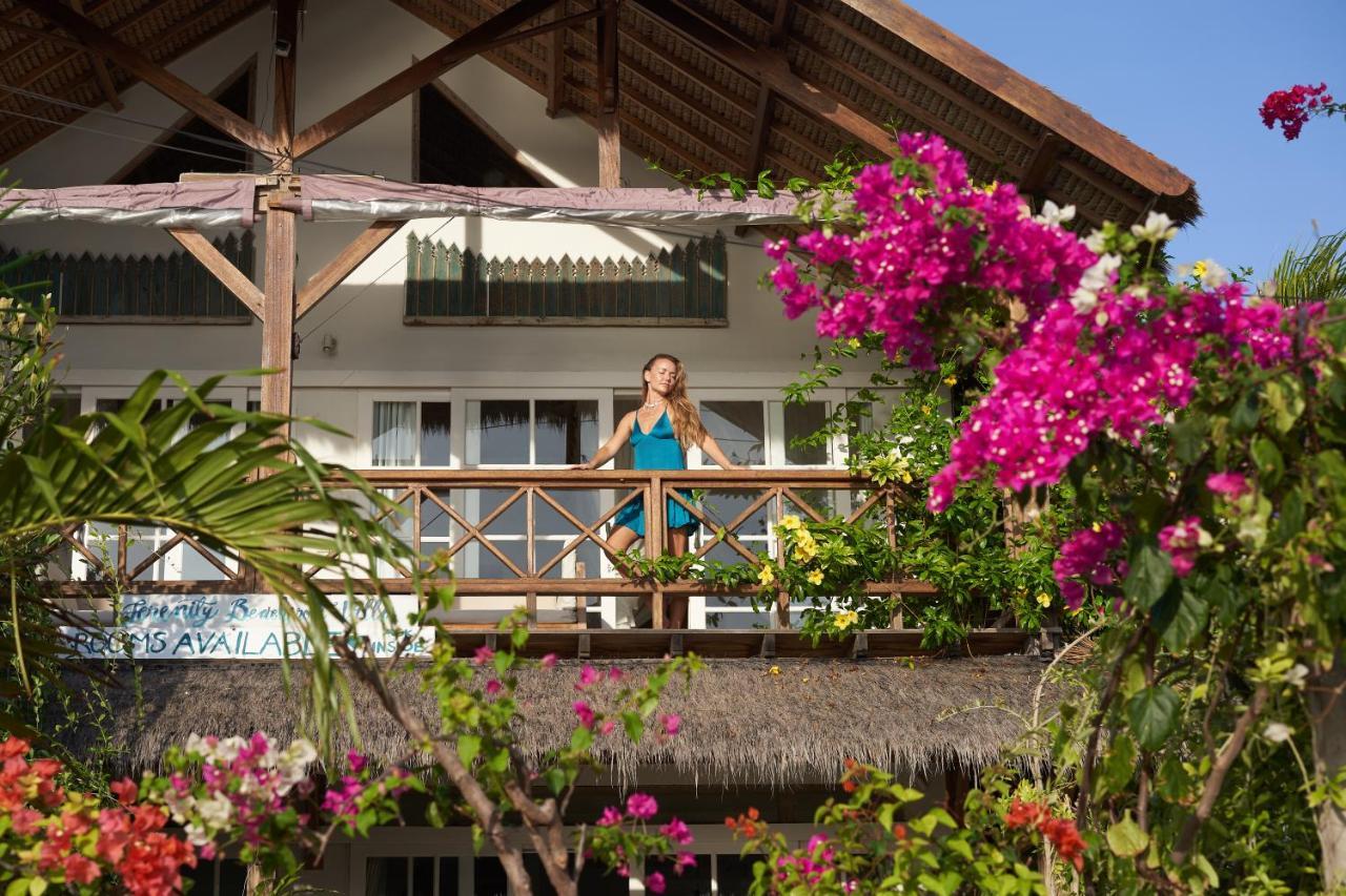 Serenity Luxurious Beachfront Villa & Spa With Private Infinity Pool, 8 Guests Gili Air Zewnętrze zdjęcie